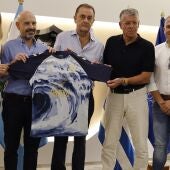 La Cueva de Nerja vuelve a destacar en la camiseta prematch del Málaga Club de Fútbol esta temporada 2026/27