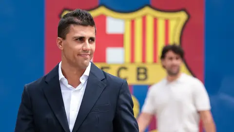 Rodri leaves the FC barcelona offices ahead of the official presentation as new player of FC Barcelona at Spotify Camp Nou on August 18, 2026 in Barcelona, Spain. Rodri leaves the FC barcelona offices ahead of the official presentation as new player of FC Barcelona at Spotify Camp Nou on August 18, 2026 in Barcelona, Spain.