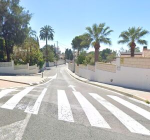 La calle Oc&eacute;ano en el Cabo de la Huerta 