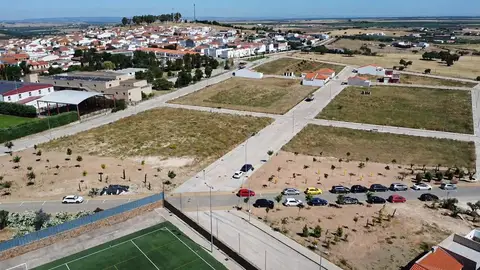 Valverde de Leganés vende 71 solares a precios "muy por debajo de mercado" para facilitar el acceso a la vivienda Valverde de Leganés vende 71 solares a precios "muy por debajo de mercado" para facilitar el acceso a la vivienda