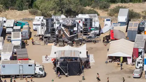 Los asistentes a la fiesta ilegal de La Granja comienzan a abandonar el paraje de forma escalonada Los asistentes a la fiesta ilegal de La Granja comienzan a abandonar el paraje de forma escalonada