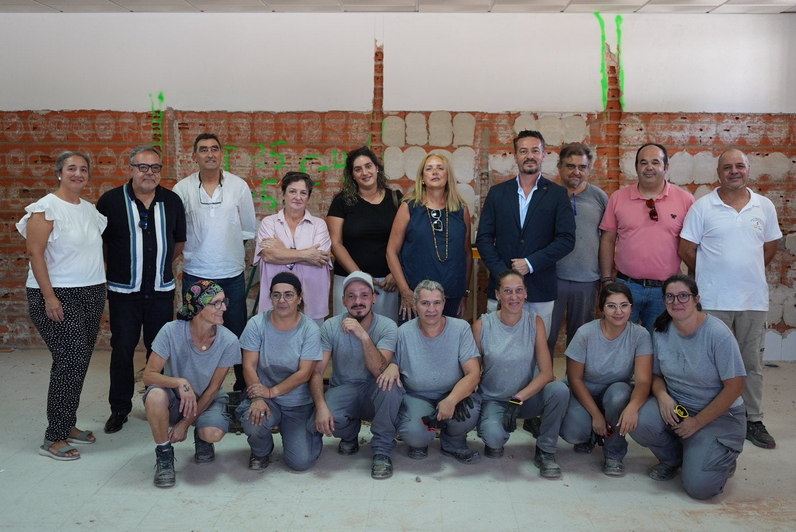 La Junta de Extremadura impulsa la empleabilidad de 12 personas de Alcuéscar a través del Proyecto ESCALA 'El Mechinal' La Junta de Extremadura impulsa la empleabilidad de 12 personas de Alcuéscar a través del Proyecto ESCALA 'El Mechinal'