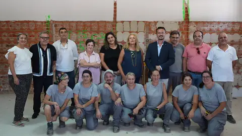 La Junta de Extremadura impulsa la empleabilidad de 12 personas de Alcuéscar a través del Proyecto ESCALA 'El Mechinal' La Junta de Extremadura impulsa la empleabilidad de 12 personas de Alcuéscar a través del Proyecto ESCALA 'El Mechinal'