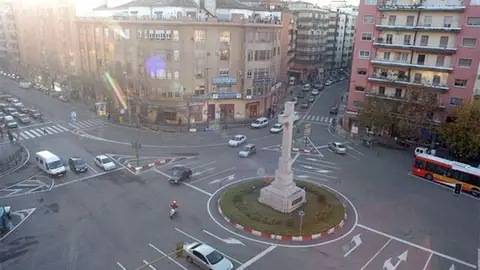 Una Extremadura Digna critica la "protección institucional" de los símbolos franquistas como la Cruz de Cáceres Una Extremadura Digna critica la "protección institucional" de los símbolos franquistas como la Cruz de Cáceres