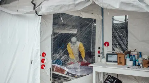 Alerta sanitaria en África: el brote de ébola en el Congo podría ser tres veces mayor Alerta sanitaria en África: el brote de ébola en el Congo podría ser tres veces mayor / JULIEN DEWARICHET / MSF / EUROPA PRESS