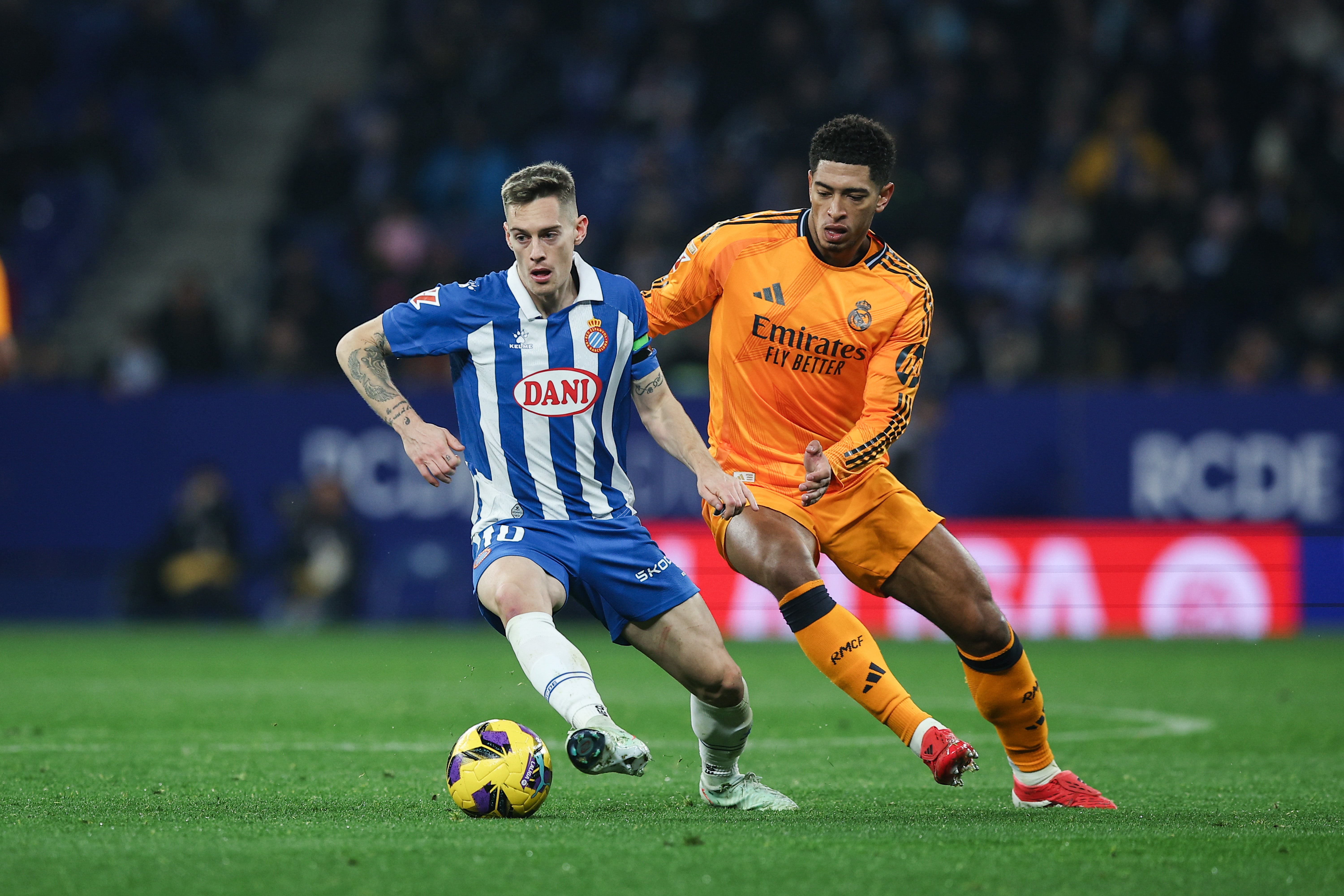 Pol Lozano señala en Onda Cero al jugador del Real Madrid que más le ha impresionado: "Es el más completo" Pol Lozano señala en Onda Cero al jugador del Real Madrid que más le ha impresionado: "Es el más completo"