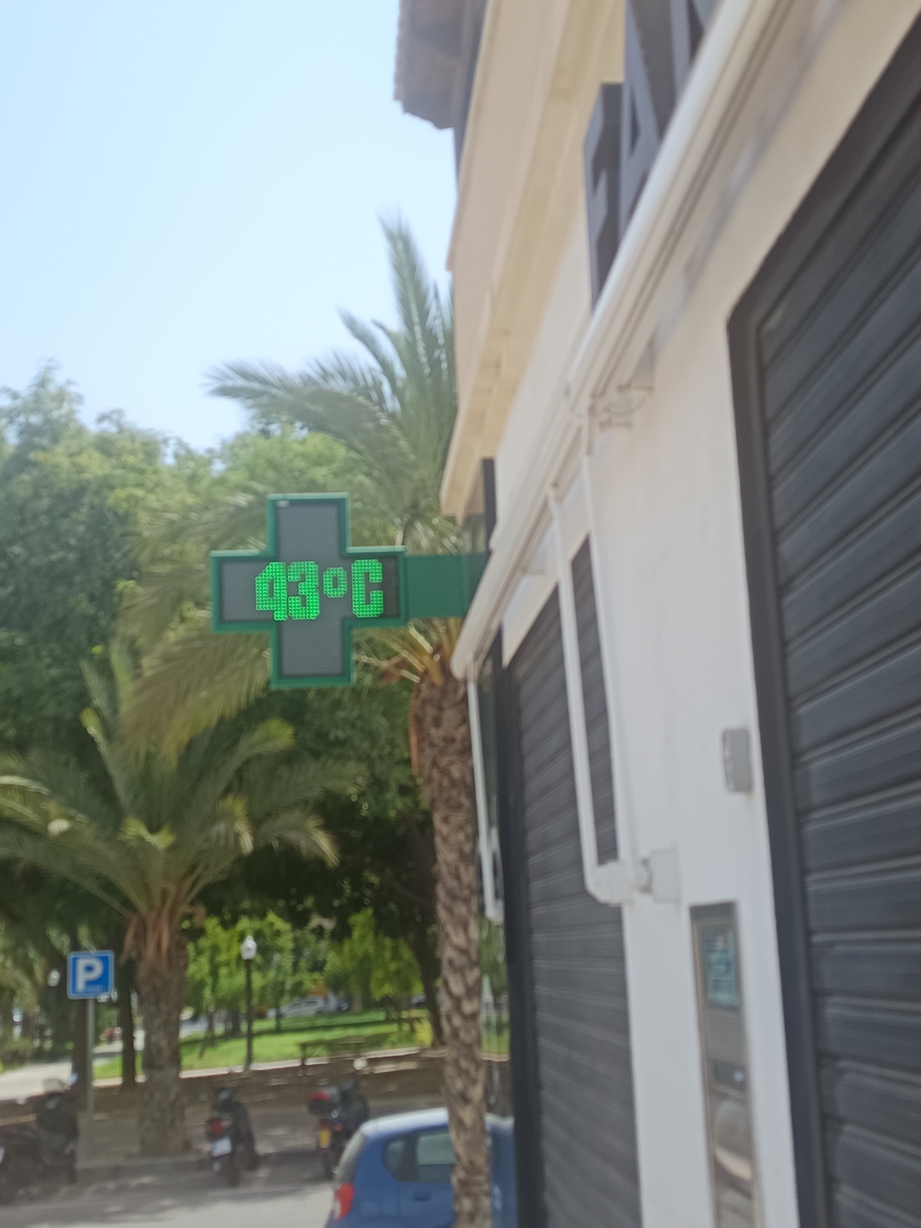 El calor sigue siendo protagonista este jueves en Elche, Santa Pola y Crevillent en un día con posibilidad de tormenta por la tarde El calor sigue siendo protagonista este jueves en Elche, Santa Pola y Crevillent en un día con posibilidad de tormenta por la tarde