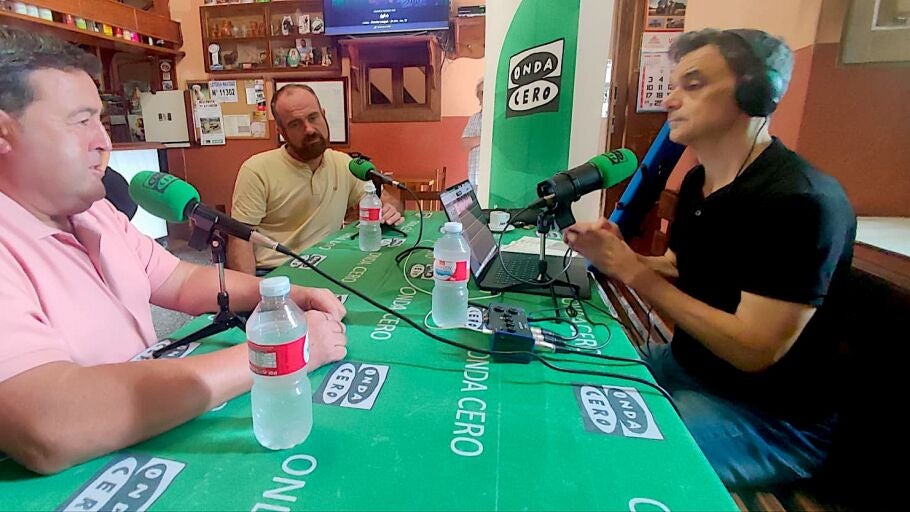El Alcalde de Pilo&ntilde;a, Iv&aacute;n Allende, y el edil de Medio Rural, Armando Guti&eacute;rrez, durante el programa