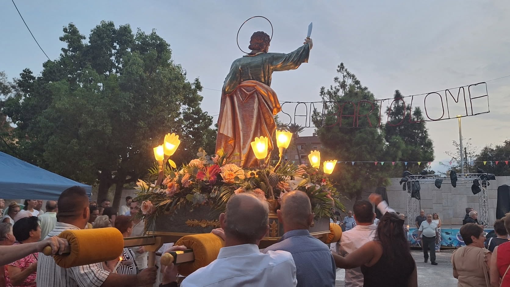El barrio del Pati Fosc de Villajoyosa celebra este fin de semana sus fiestas en honor a San Bartolomé El barrio del Pati Fosc de Villajoyosa celebra este fin de semana sus fiestas en honor a San Bartolomé