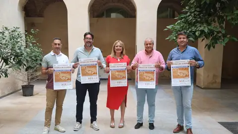 El Rallyesprint de Tierra de Barros se estrena con 50 pilotos, un trazado de 176 kilómetros y tres tramos cronometrados El Rallyesprint de Tierra de Barros se estrena con 50 pilotos, un trazado de 176 kilómetros y tres tramos cronometrados