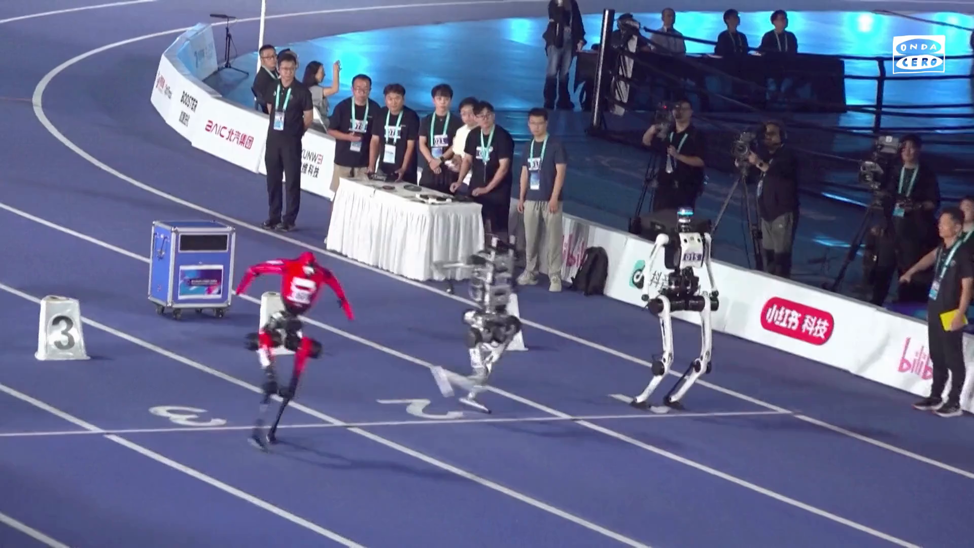 El robot atleta que supera a Usain Bolt: corre los 100 metros lisos en 9,39 segundos El robot atleta que supera a Usain Bolt: corre los 100 metros lisos en 9,39 segundos