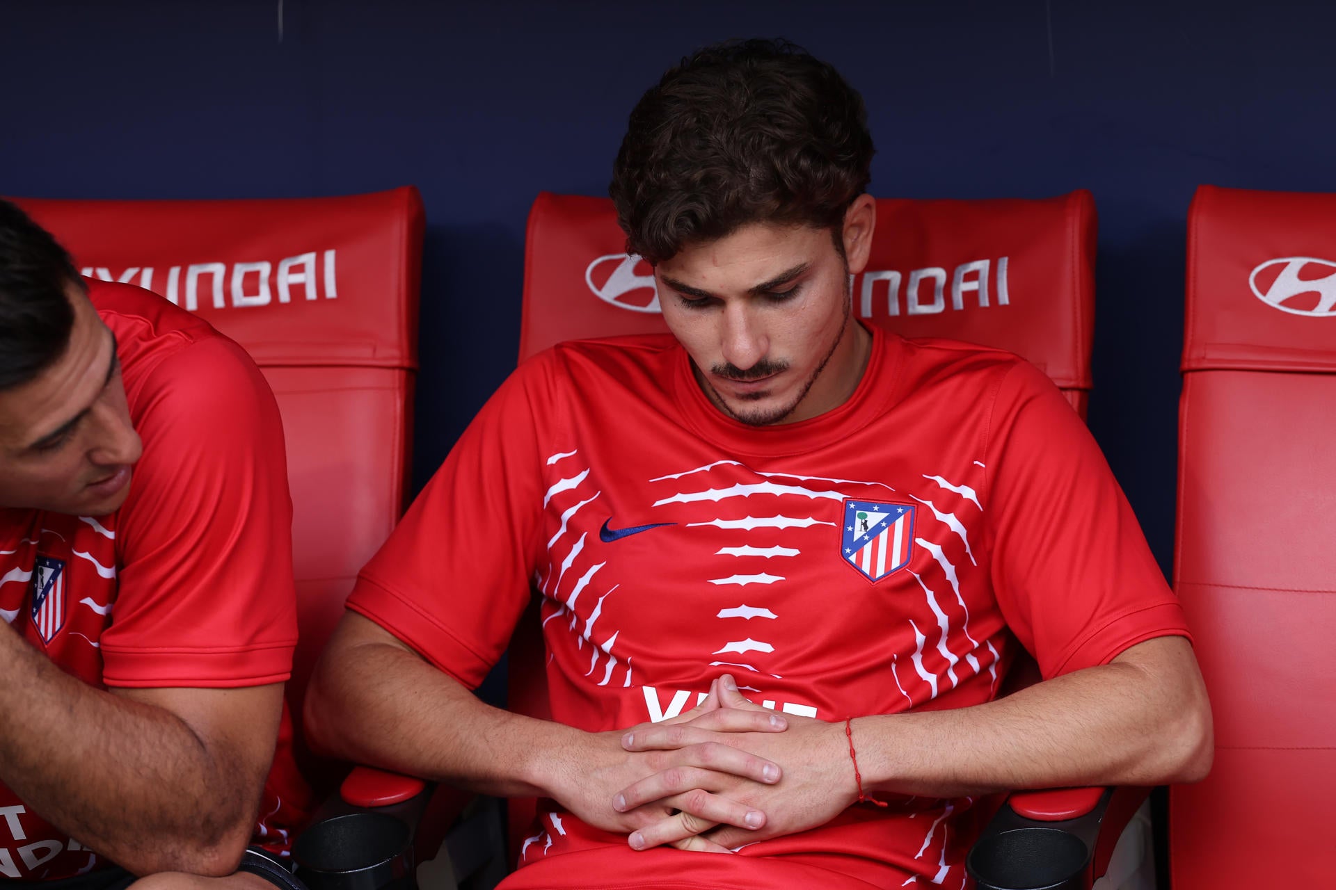 Pitada monumental a Julián Álvarez: la afición castiga al argentino en el Metropolitano Pitada monumental a Julián Álvarez: la afición castiga al argentino en el Metropolitano