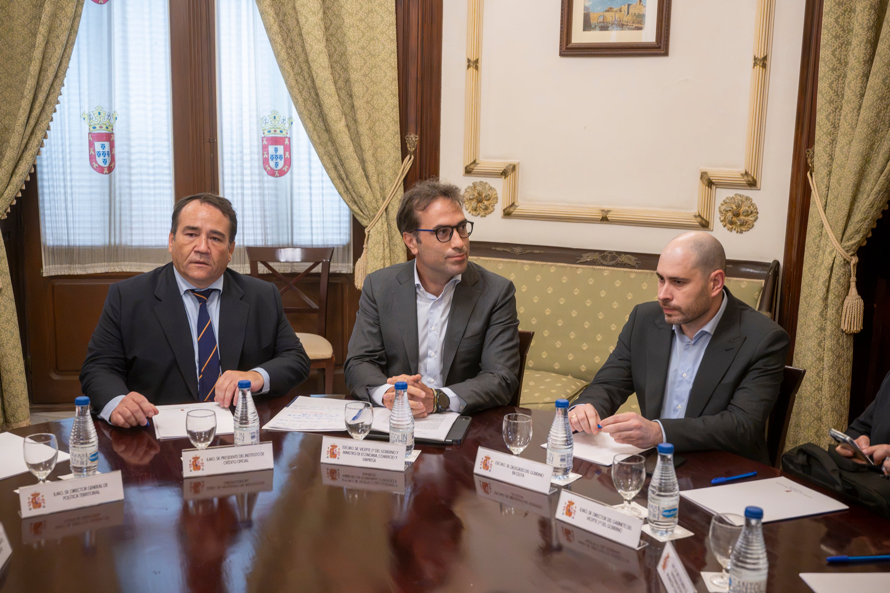 Cuerpo avanza un plan de medidas en Ceuta para reforzar la seguridad, gestionar retornos y revitalizar la economía Cuerpo avanza un plan de medidas en Ceuta para reforzar la seguridad, gestionar retornos y revitalizar la economía