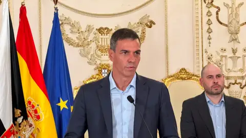 Sánchez convoca de forma extraordinaria al Consejo de Seguridad Nacional para abordar la crisis de Ceuta Sánchez convoca de forma extraordinaria al Consejo de Seguridad Nacional para abordar la crisis de Ceuta