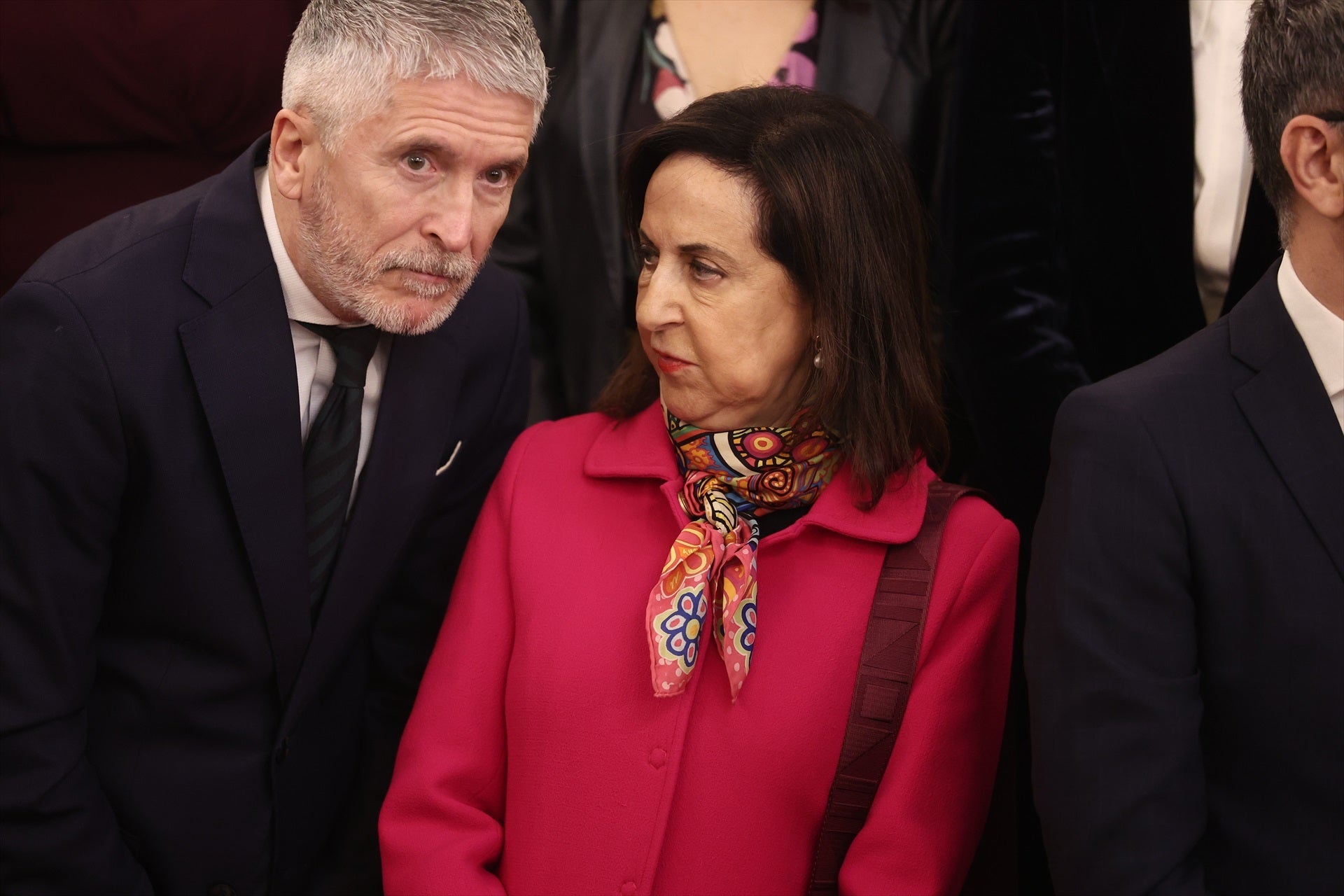 El Gobierno sufre una nueva fractura interna tras el choque entre Marlaska y Robles por la crisis de Ceuta El Gobierno sufre una nueva fractura interna tras el choque entre Marlaska y Robles por la crisis de Ceuta