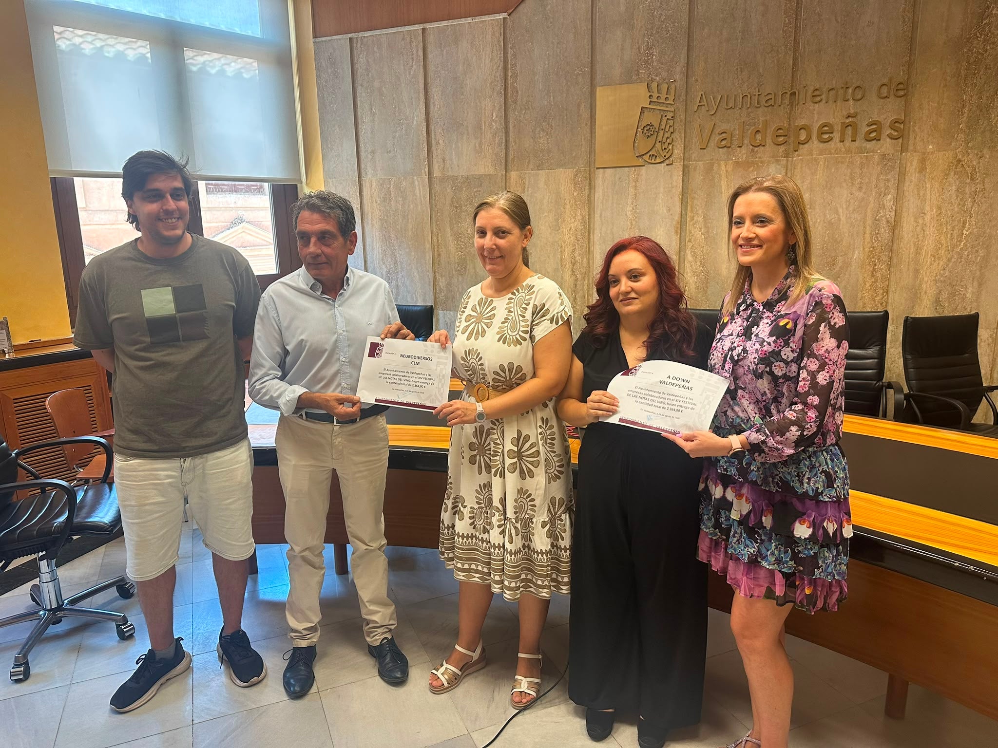5.000 euros destinados a las asociaciones Neurodiversos y A-Down por las Notas del Vino 5.000 euros destinados a las asociaciones Neurodiversos y A-Down por las Notas del Vino
