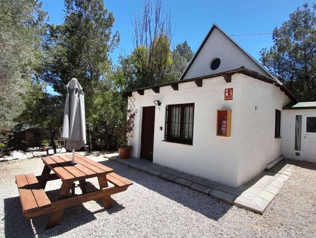 El Ayuntamiento de Bigastro toma posesión del camping La Pedrera y asume su gestión tras el desalojo de la empresa concesionaria El Ayuntamiento de Bigastro toma posesión del camping La Pedrera y asume su gestión tras el desalojo de la empresa concesionaria