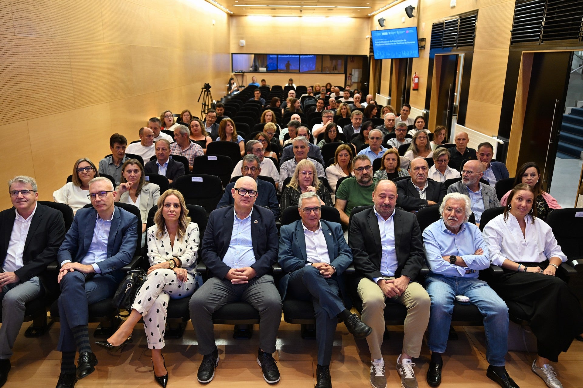 O proxecto "Cerca de ti" promocionará destiños turísticos de Ourense O proxecto "Cerca de ti" promocionará destiños turísticos de Ourense