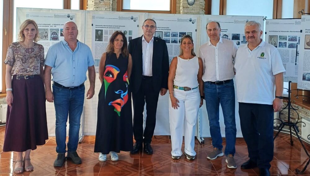 Representantes de Andalucía y Moldavia