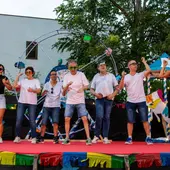 Imagen de archivo de una clausura de escuelas de verano de Amadiba Imagen de archivo de una clausura de escuelas de verano de Amadiba