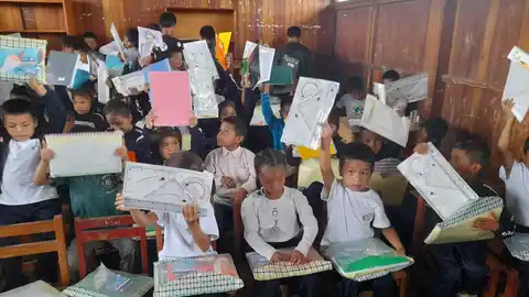 Más de 50.000 kilos de ayuda de Fundación Madre Coraje viajan hacia Perú para mejorar la vida de miles de personas Más de 50.000 kilos de ayuda de Fundación Madre Coraje viajan hacia Perú para mejorar la vida de miles de personas