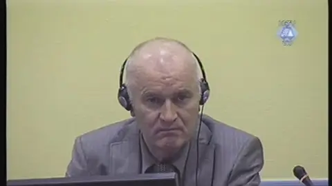 Muere el 'carnicero de Bosnia', el exmilitar Ratko Mladic condenado por crímenes de guerra Muere el 'carnicero de Bosnia', el exmilitar Ratko Mladic condenado por crímenes de guerra