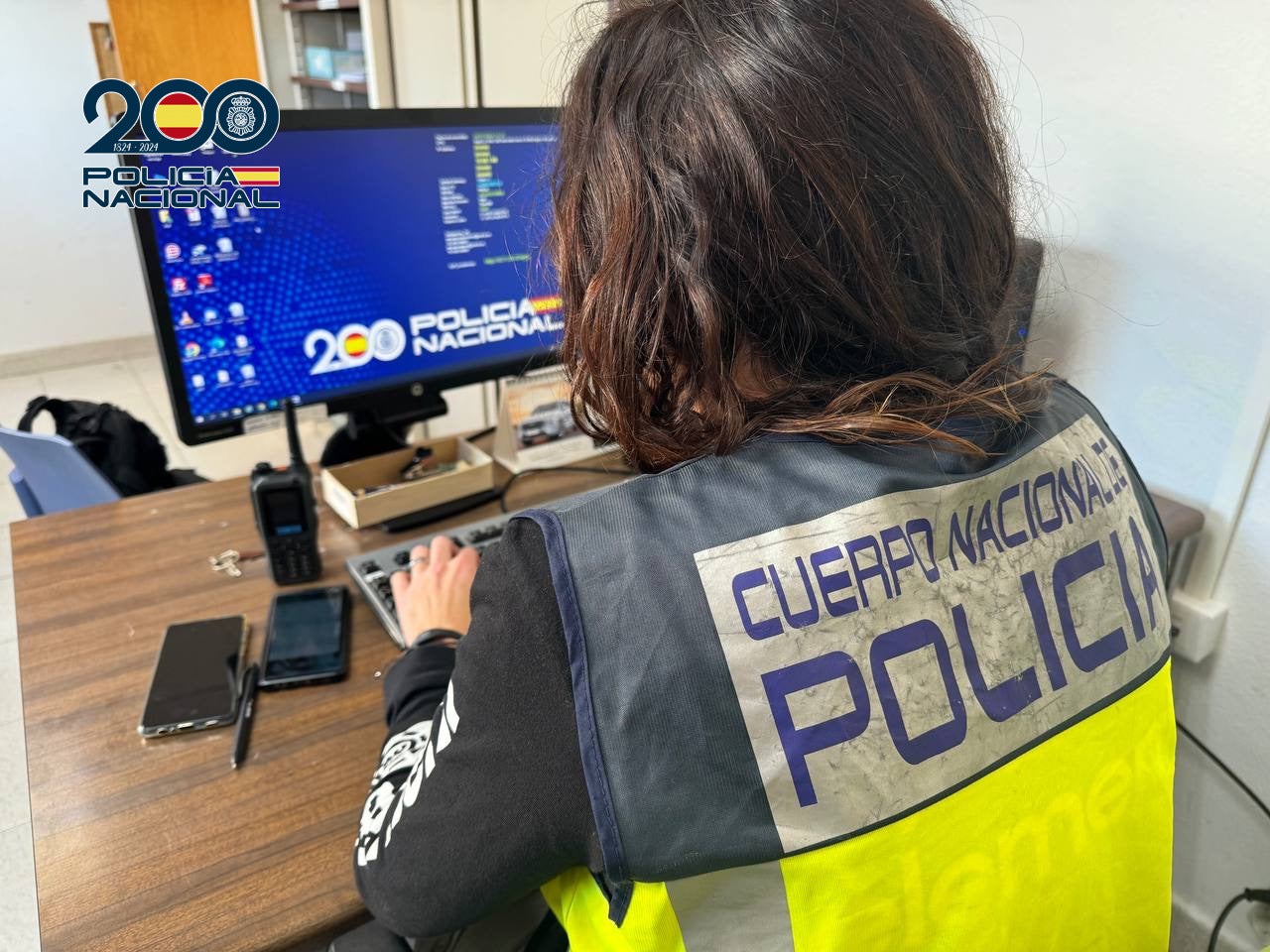 Detenidos en Elche cuatro personas por un fraude con tarjetas bancarias Detenidos en Elche cuatro personas por un fraude con tarjetas bancarias