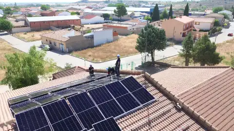 El municipio de San Pedro vuelve al cole con más energía que nunca: climatización para todas sus aulas y paneles solares. El municipio de San Pedro vuelve al cole con más energía que nunca: climatización para todas sus aulas y paneles solares.