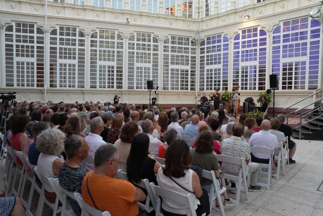 Allegrissimo de la Diputación de Palencia mantiene su gran aceptación y reúne a más de 23.000 espectadores Allegrissimo de la Diputación de Palencia mantiene su gran aceptación y reúne a más de 23.000 espectadores