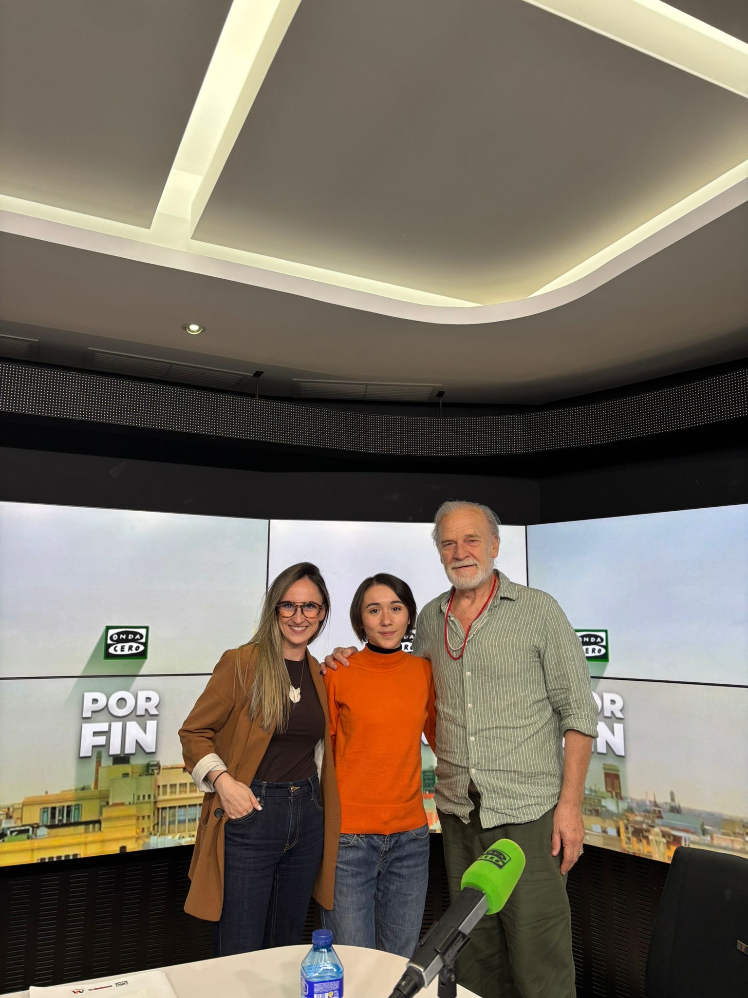 Lluis Homar y Zoe Stein estrenan película 'La Forastera' Lluis Homar y Zoe Stein estrenan película 'La Forastera'