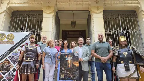 El fuego sagrado de la fiesta de los 'Cartagineses y Romanos' partirá de Elche de la Sierra El fuego sagrado de la fiesta de los 'Cartagineses y Romanos' partirá de Elche de la Sierra