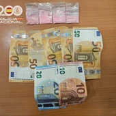 Efectivo y estupefacientes comisariados Efectivo y estupefacientes comisariados