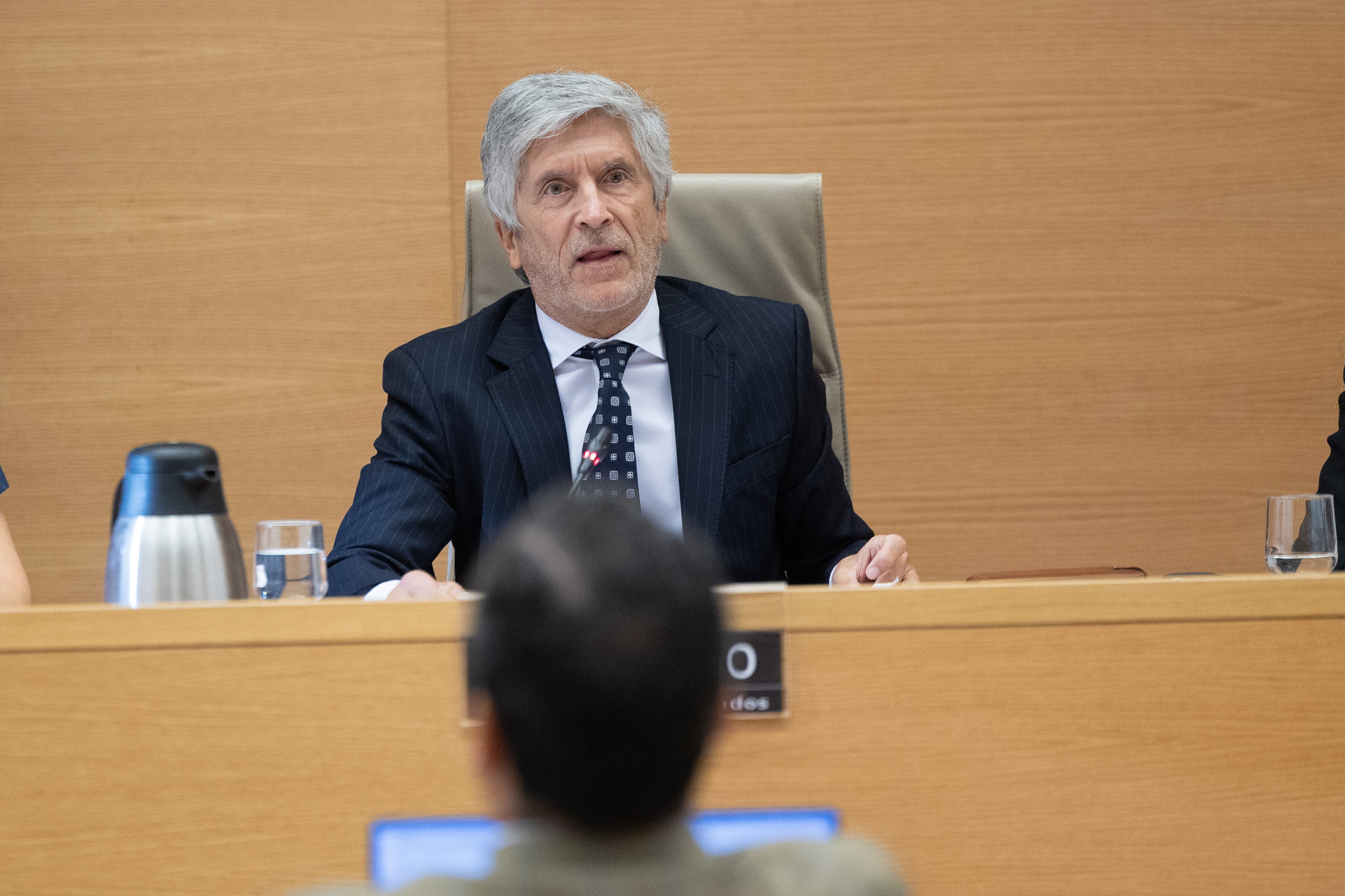 Marlaska apela a la calma en Ceuta y anuncia 35 millones para alargar los espigones de la frontera Marlaska apela a la calma en Ceuta y anuncia 35 millones para alargar los espigones de la frontera