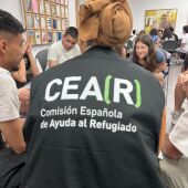 Una voluntaria de CEAR 