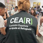 Una voluntaria de CEAR Una voluntaria de CEAR