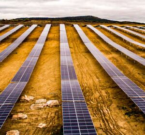 El Ayuntamiento de Ribera Baja exige al Gobierno Vasco que declare nulo y archive el proyecto Solaria Zierbana solar 2