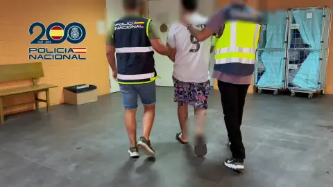 Detención del presunto sicario por parte de la Policía Nacional. Detención del presunto sicario por parte de la Policía Nacional.