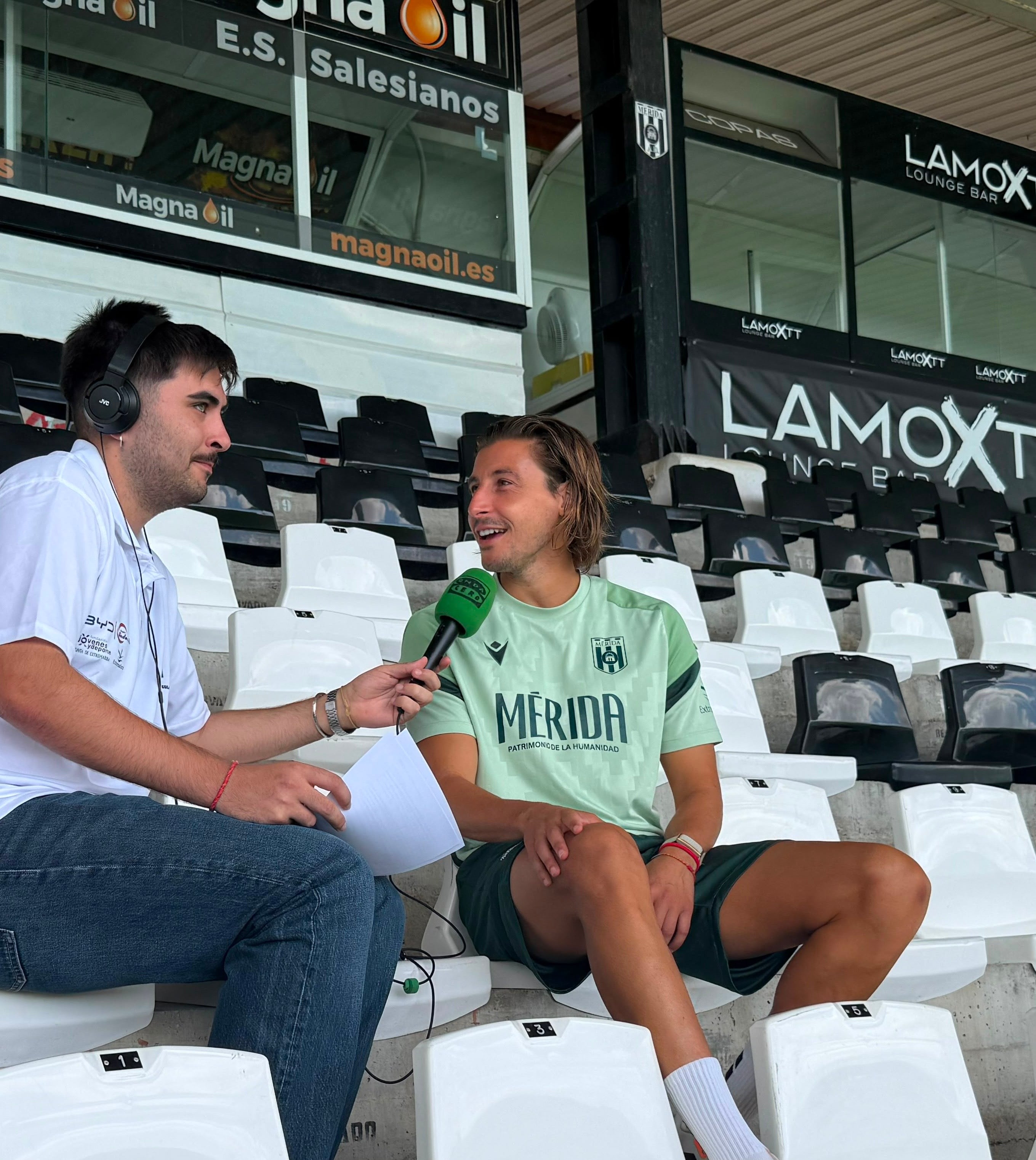Raúl Beneit: "Mi sueño es tocar el fútbol profesional y ojala hacerlo con el Mérida". Raúl Beneit: "Mi sueño es tocar el fútbol profesional y ojala hacerlo con el Mérida".