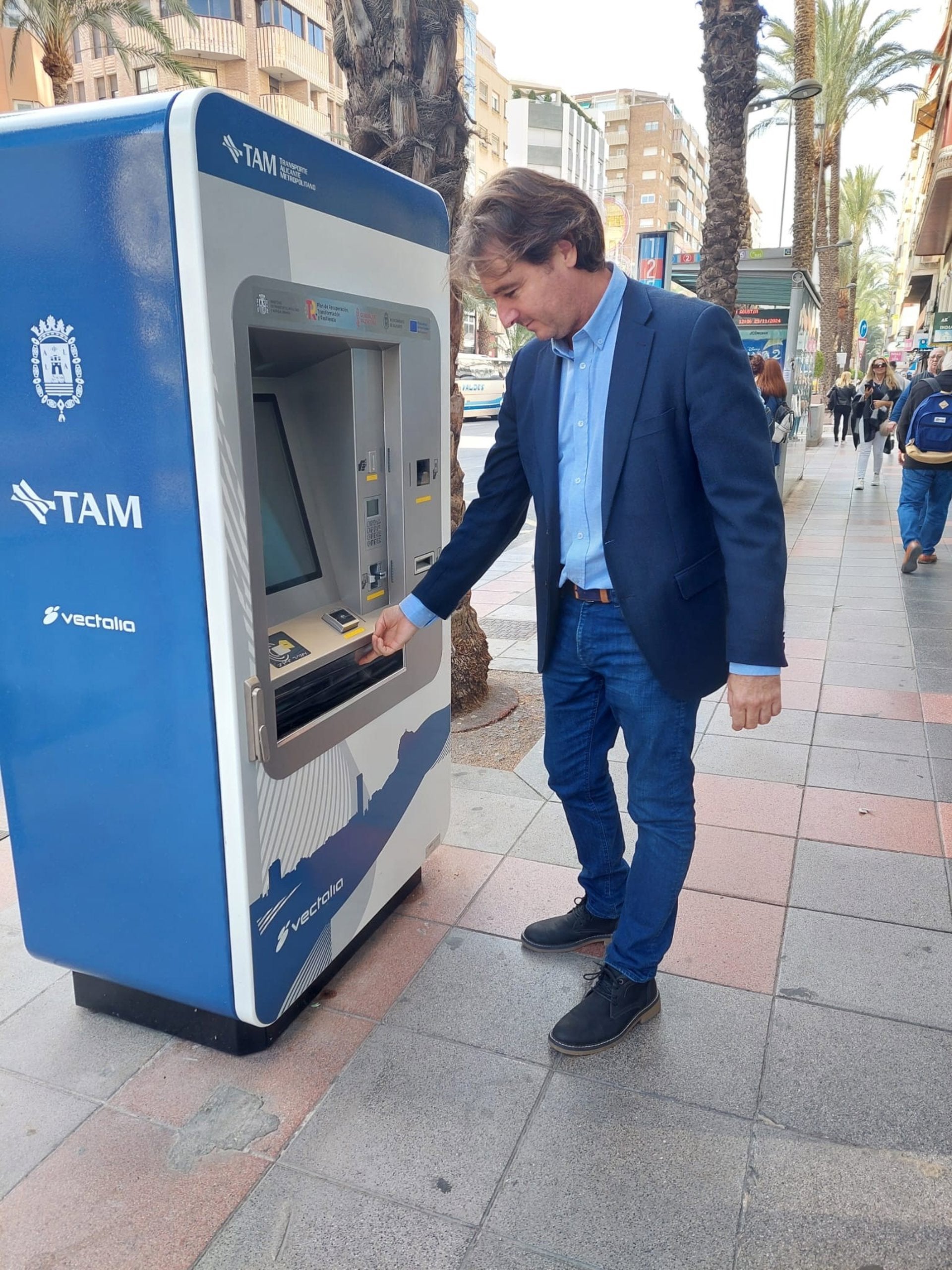 La línea 7P duplicará su capacidad a primera hora para facilitar los traslados a los polígonos La línea 7P duplicará su capacidad a primera hora para facilitar los traslados a los polígonos