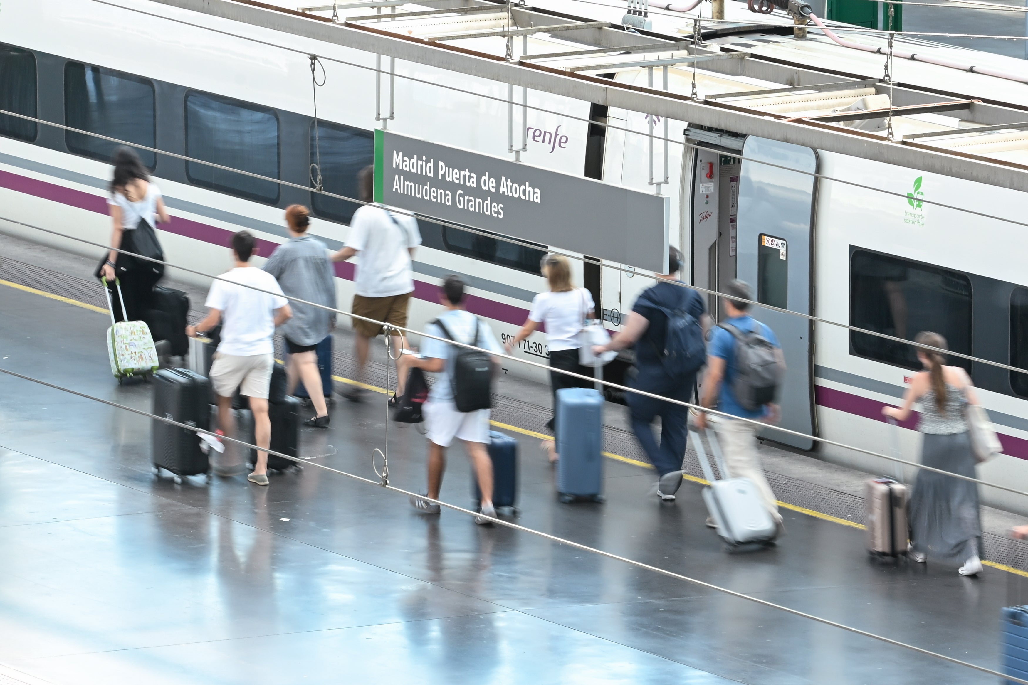 Un tren AVE Un tren AVE