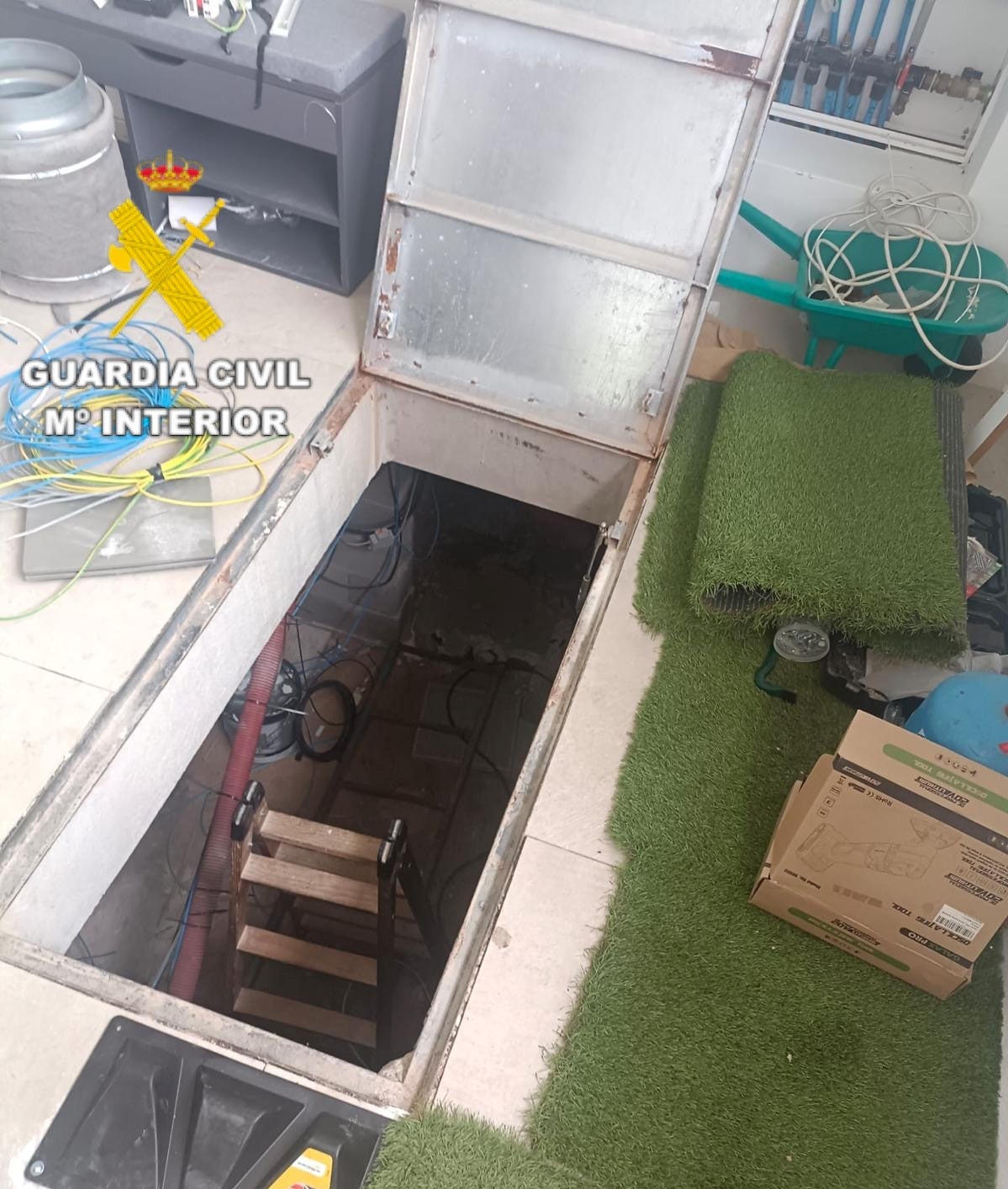 Adquieren una vivienda en Borriol y descubren en ella un cultivo de marihuana indoor Adquieren una vivienda en Borriol y descubren en ella un cultivo de marihuana indoor