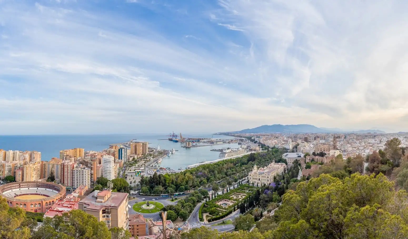 Las pernoctaciones hoteleras internacionales crecen un 15,57% en Málaga durante el mes de julio Las pernoctaciones hoteleras internacionales crecen un 15,57% en Málaga durante el mes de julio