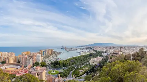 Las pernoctaciones hoteleras internacionales crecen un 15,57% en Málaga durante el mes de julio Las pernoctaciones hoteleras internacionales crecen un 15,57% en Málaga durante el mes de julio