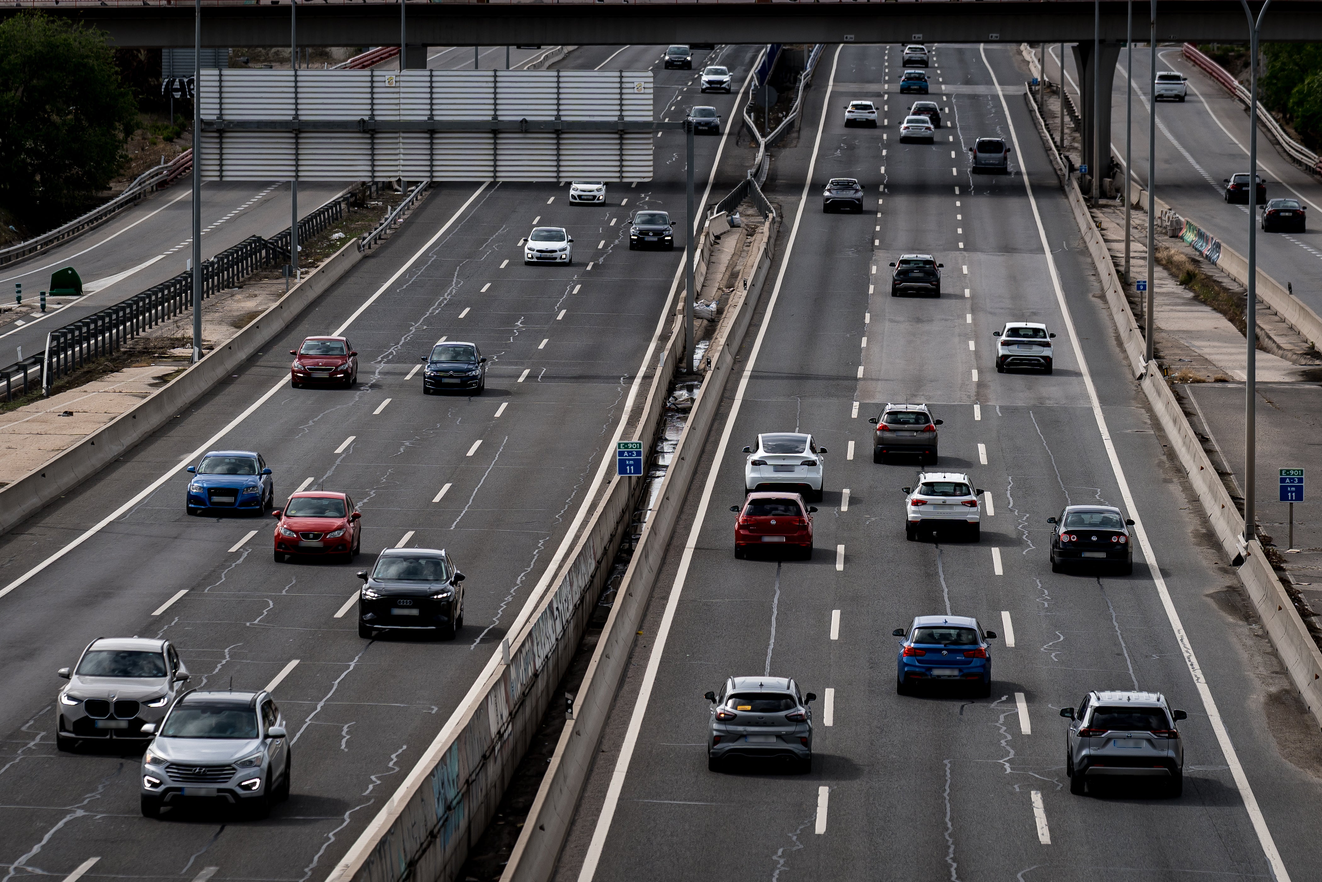 La DGT activa la operación retorno: se esperan 6,9 millones de coches en carretera y picos de retenciones La DGT activa la operación retorno: se esperan 6,9 millones de coches en carretera y picos de retenciones