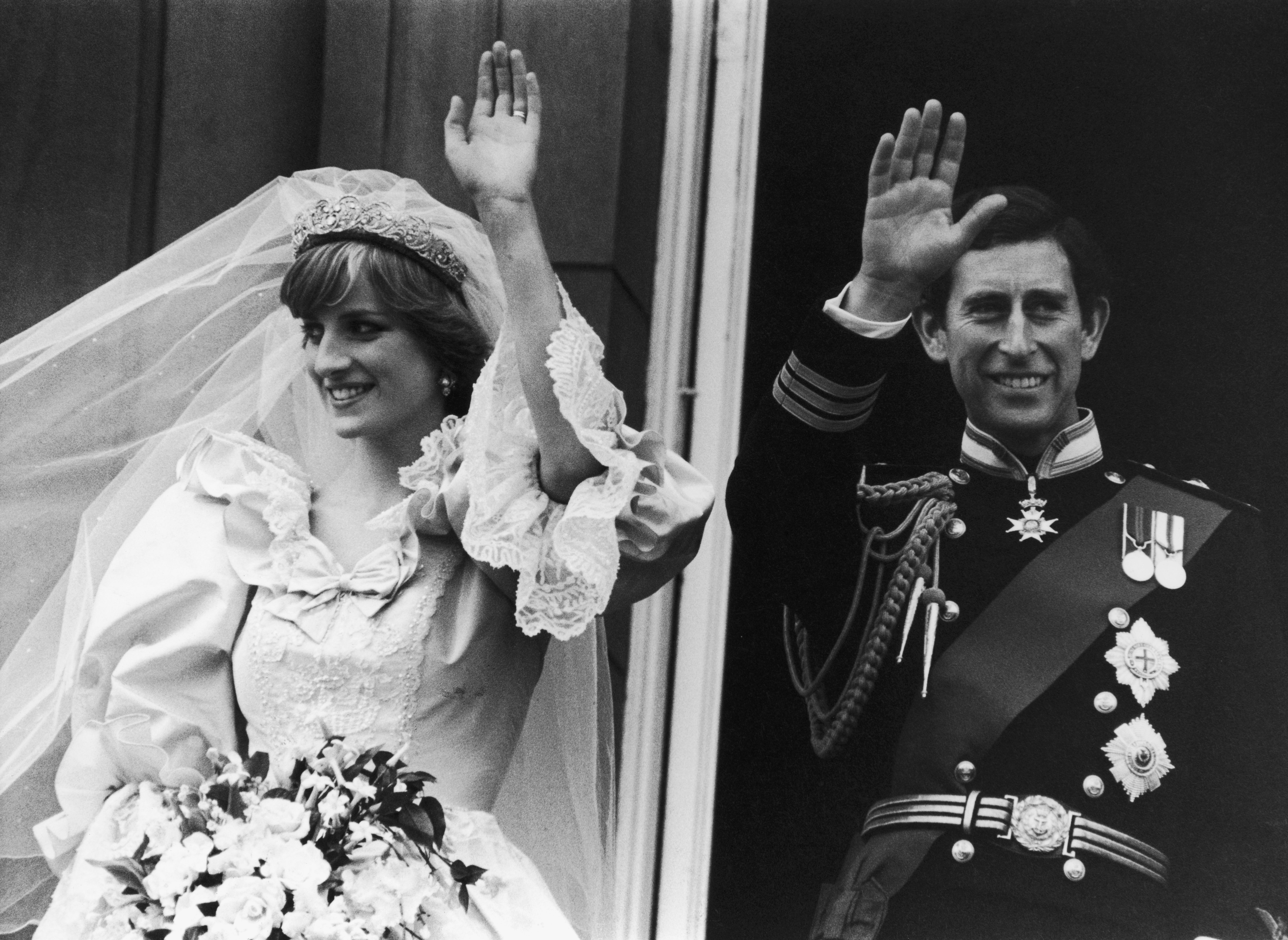 Treinta años del divorcio de Lady Di y Carlos III: la escandalosa ruptura que desequilibró la monarquía británica Treinta años del divorcio de Lady Di y Carlos III: la escandalosa ruptura que desequilibró la monarquía británica
