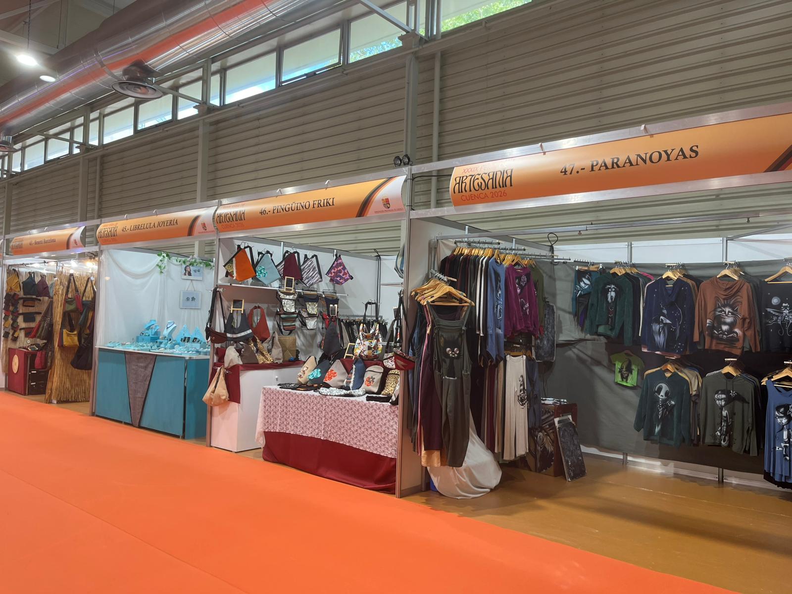 Diez voces y diez oficios: un recorrido por la artesanía que mantiene viva la Feria de Cuenca Diez voces y diez oficios: un recorrido por la artesanía que mantiene viva la Feria de Cuenca