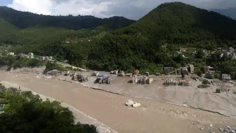 Una zona arrasada por la riada de Nepal Una zona arrasada por la riada de Nepal