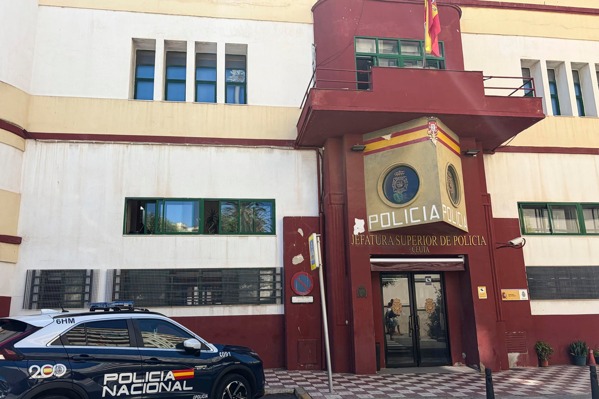 Continúa la inestabilidad en Ceuta: cuatro detenidos por apedrear a una patrulla de militares en una nueva emboscada Continúa la inestabilidad en Ceuta: cuatro detenidos por apedrear a una patrulla de militares en una nueva emboscada