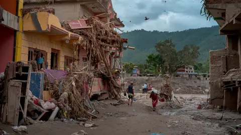 La destrucción que ha dejado a su paso la riada en Nepal La destrucción que ha dejado a su paso la riada en Nepal