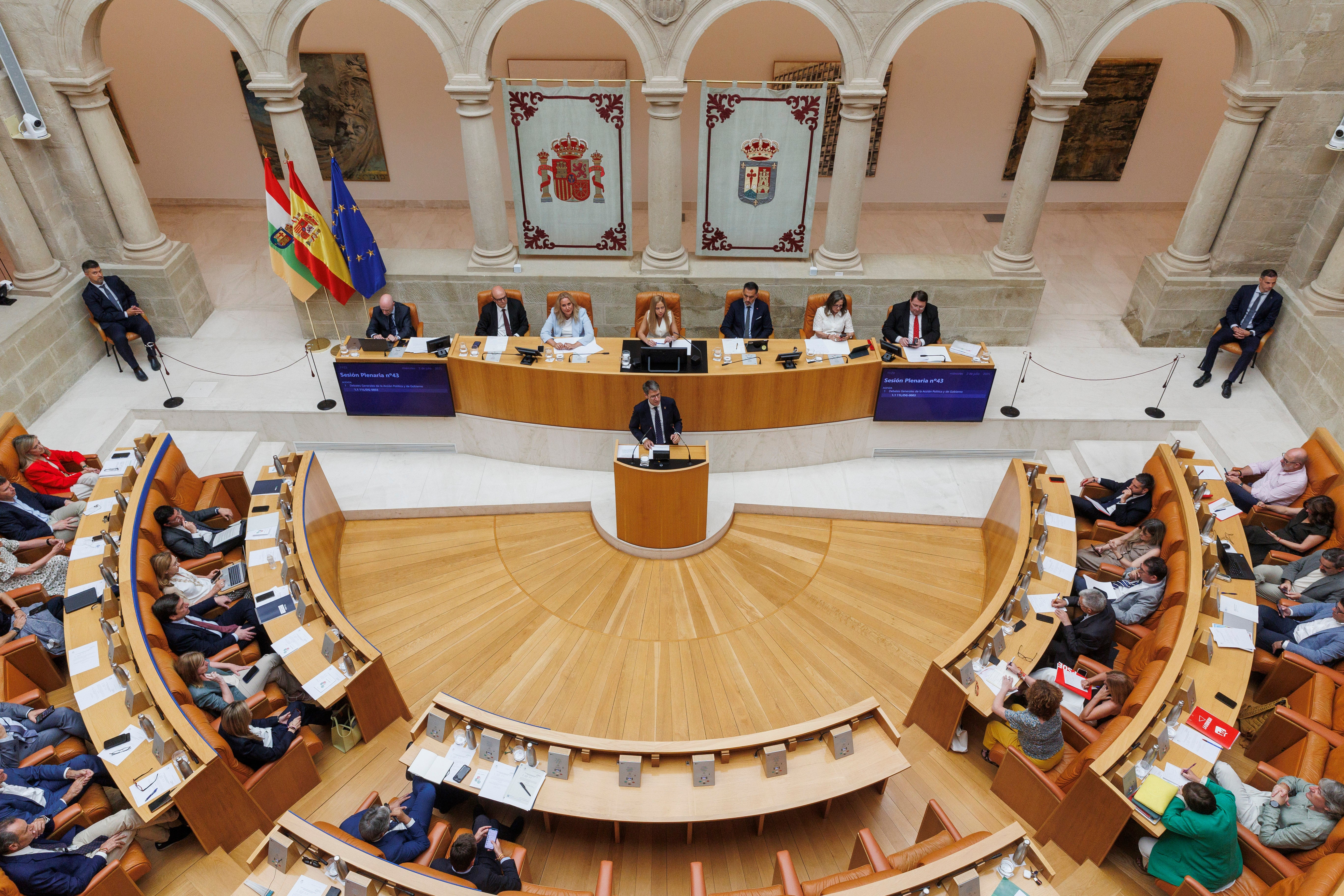 El parlamento riojano acoge el tercer Debate sobre el Estado de la Región de la legislatura El parlamento riojano acoge el tercer Debate sobre el Estado de la Región de la legislatura